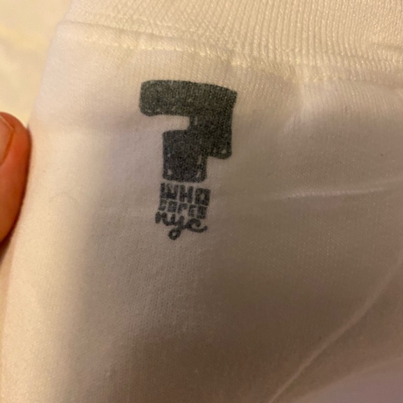 LF who cares NYC Chanel\camel sweatshirt sz m - Picture 3 of 3